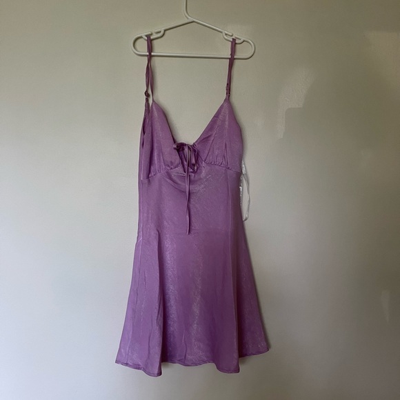 Princess Polly Light Purple Satin Mini Dress - Picture 2 of 3